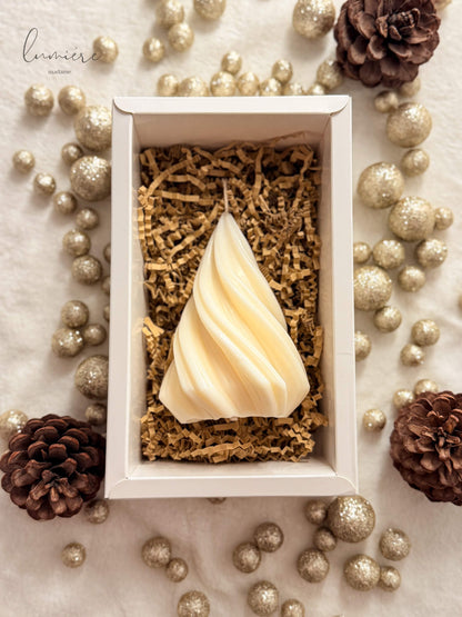 lumanare brad de craciun mare din ceara de soia parfumata