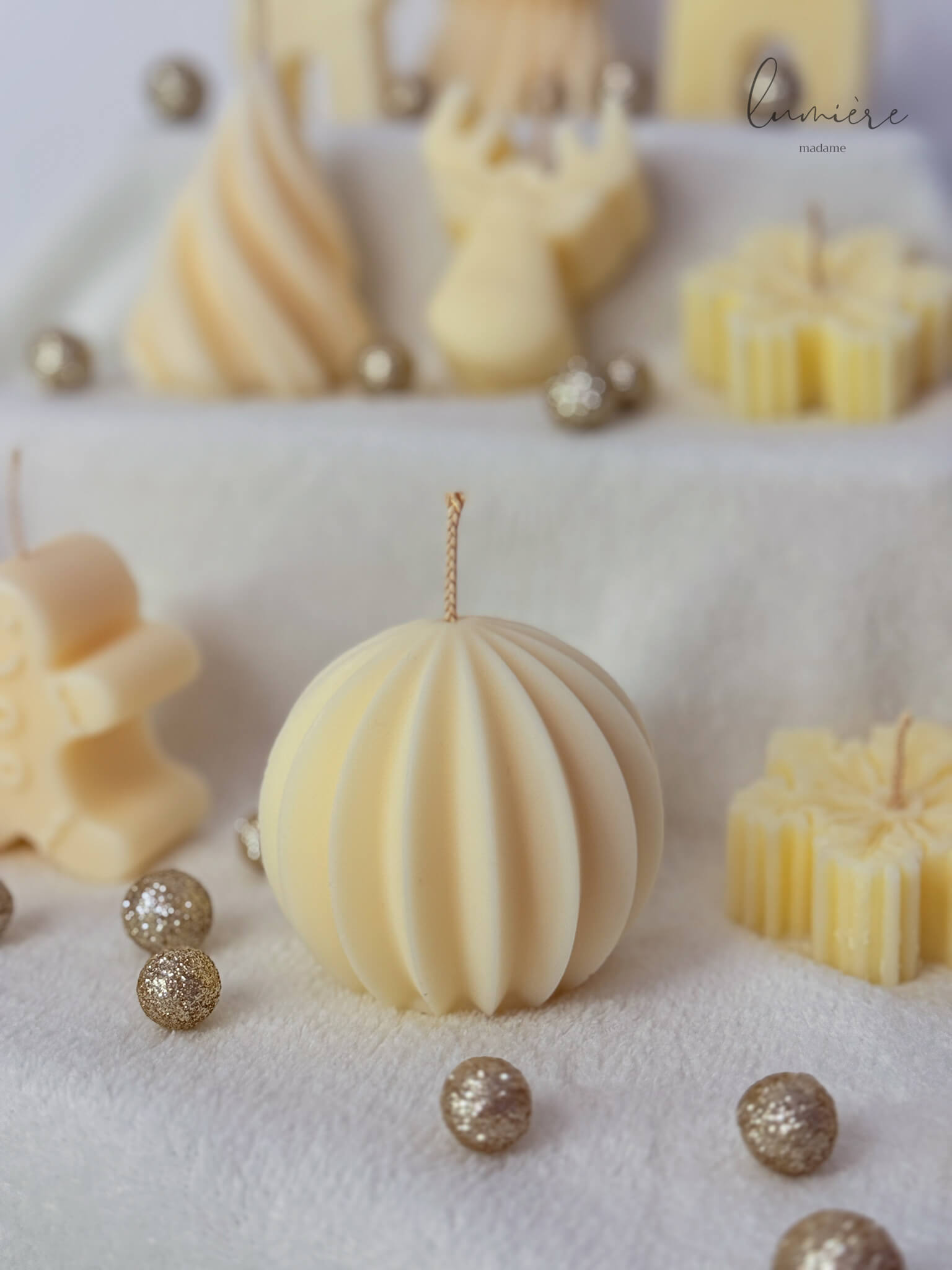 lumanare glob din ceara de soia handmade parfumat