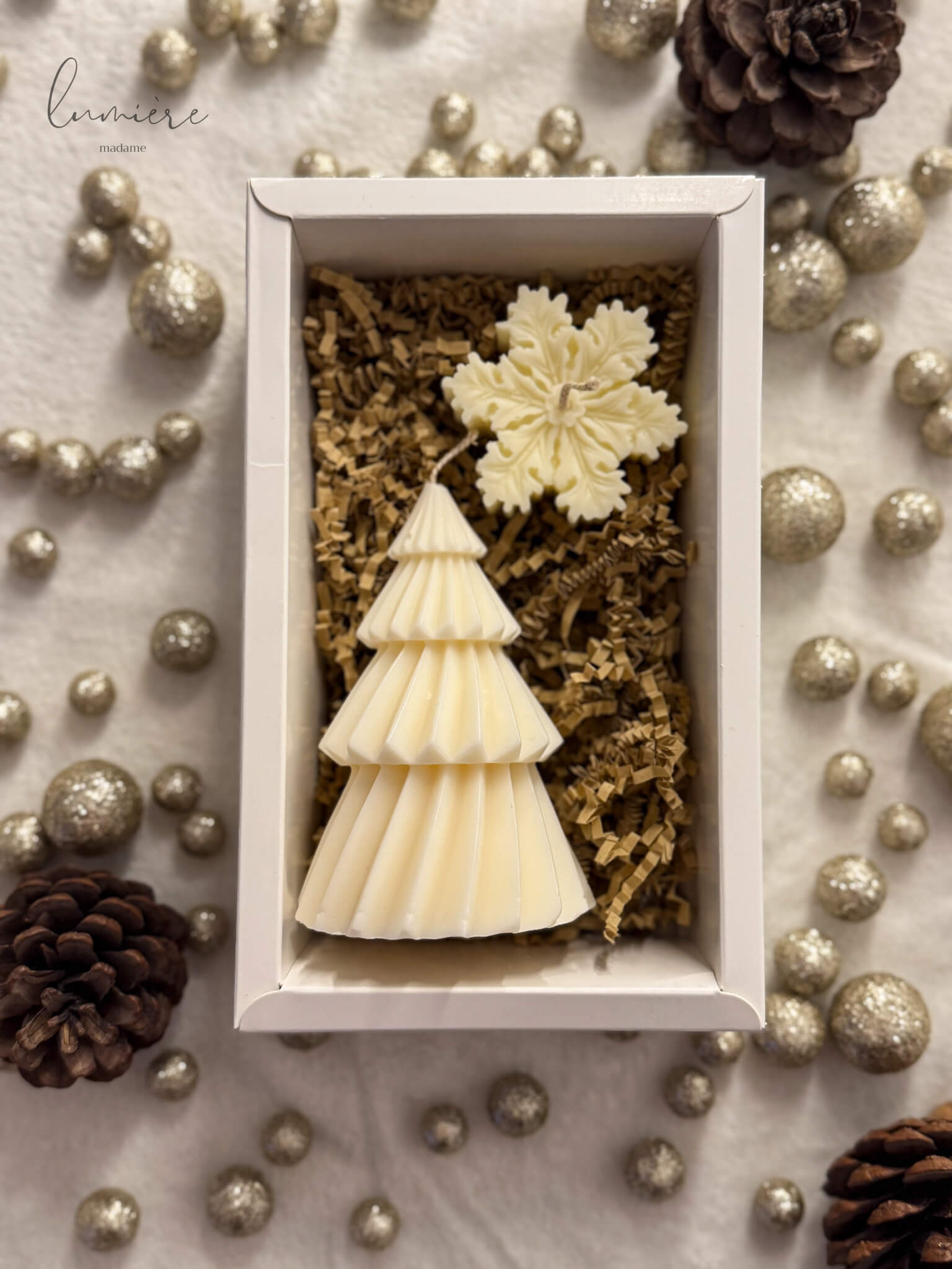 set lumanari brad de craciun si fulg de nea