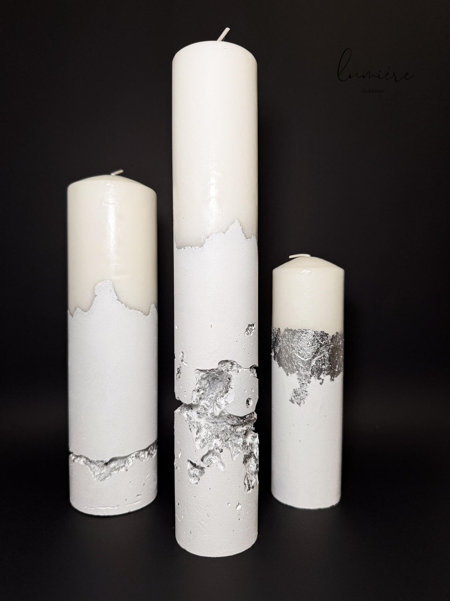 Set de lumânări din ciment White & Silver  cu accente argintii și design minimalist. Concrete candle 